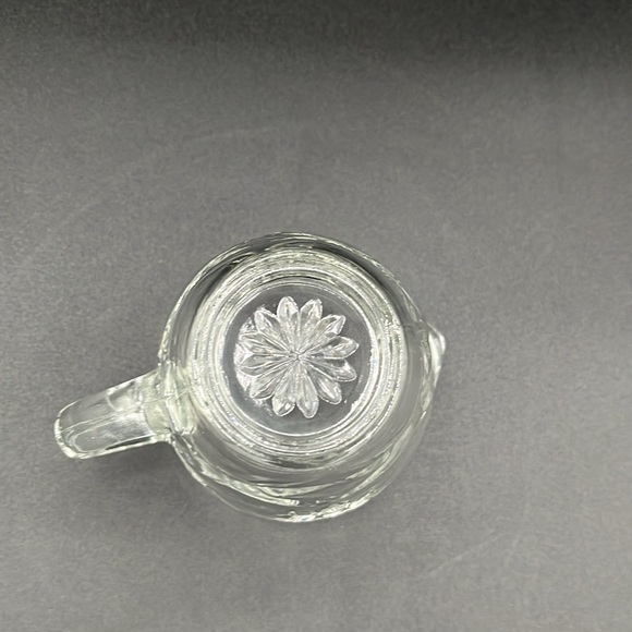 Anchor Hocking Vintage Star Cut Crystal Creamer pitcher. - Picture 5 of 7